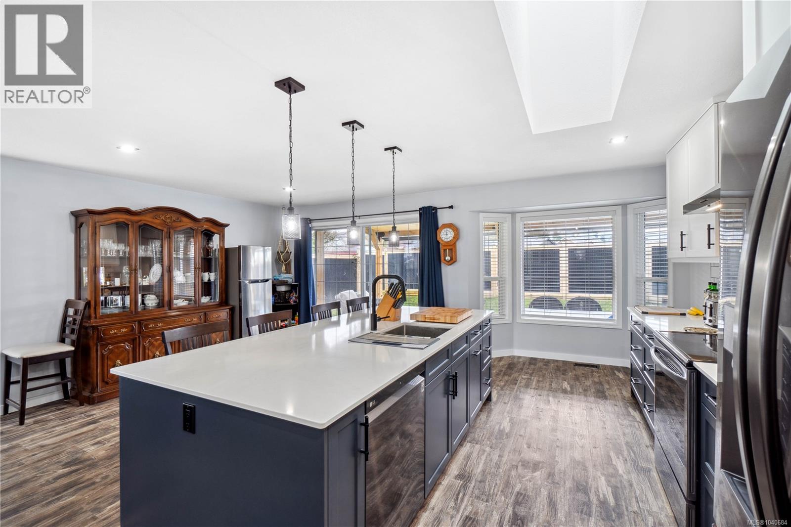 874 Aberdeen Dr - 7