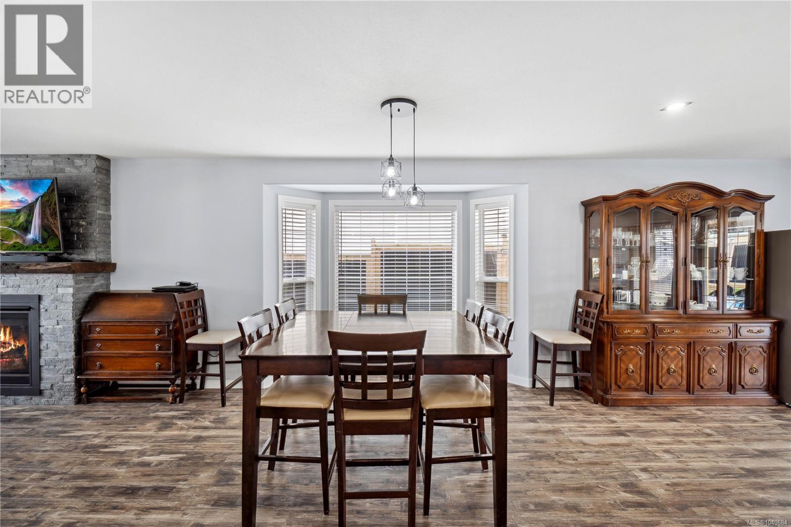 874 Aberdeen Dr - 23