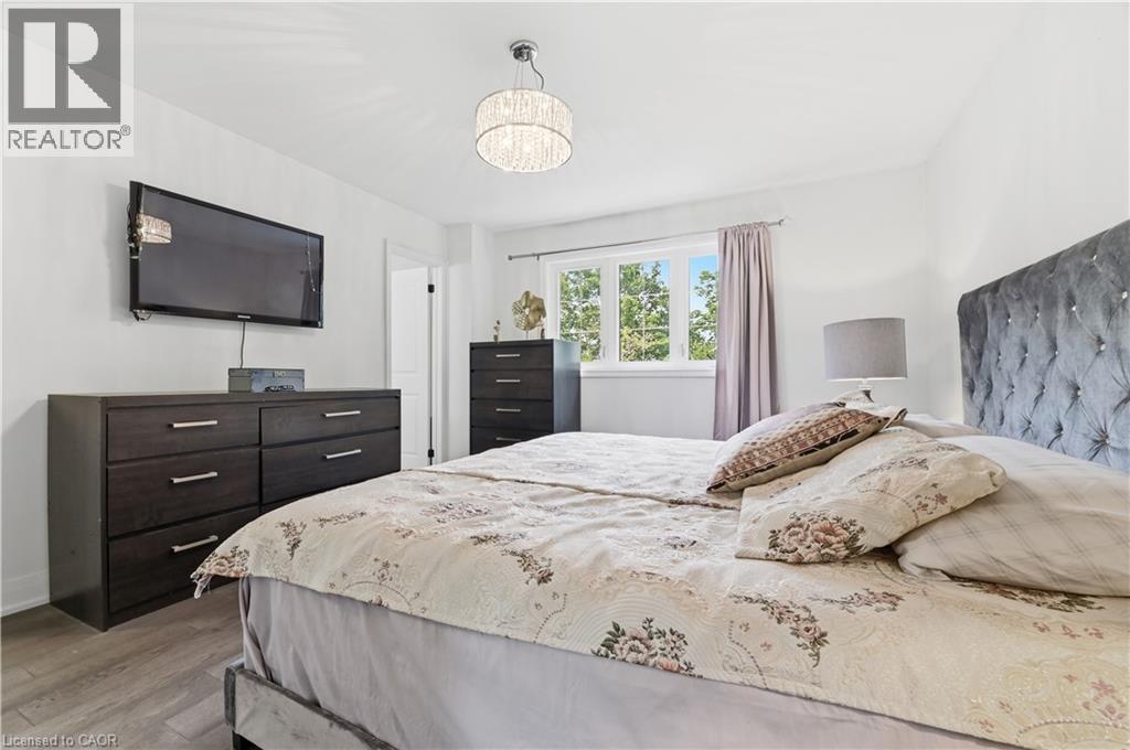 512 HAWTHORNE Crescent - 26