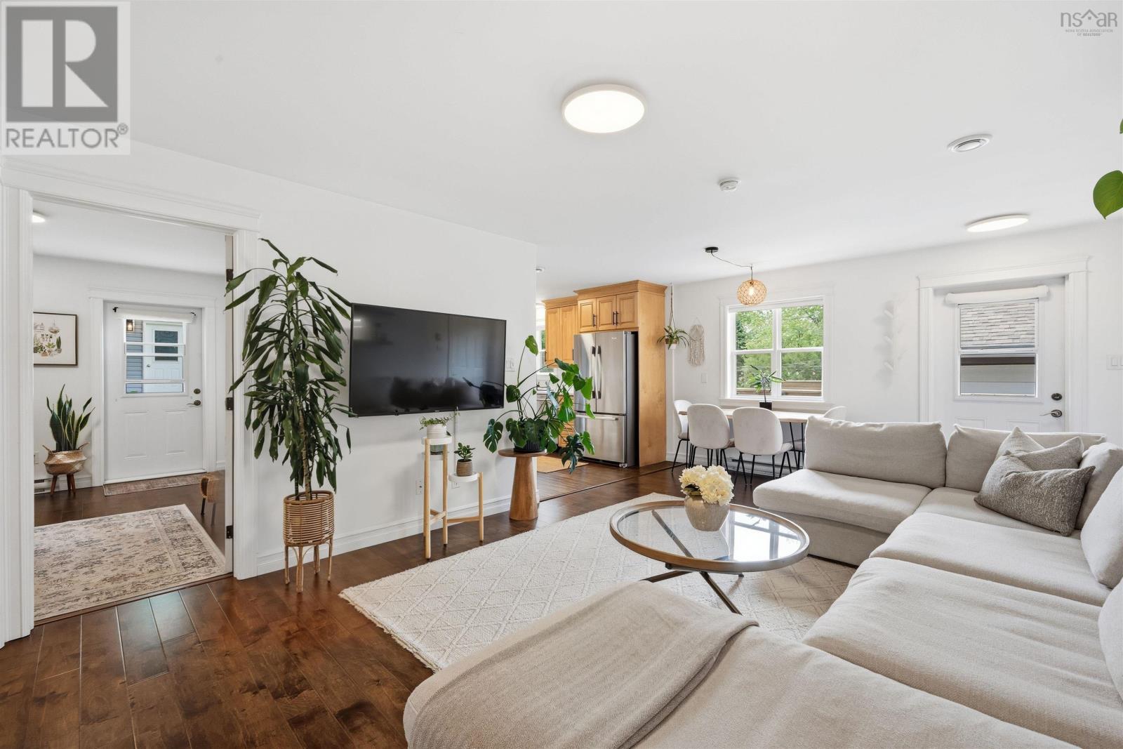10 Carleton Street - 17