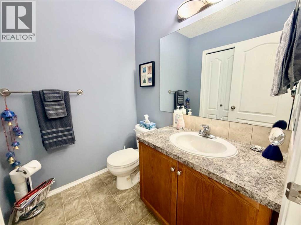 4519 45 Avenue Close Avenue Close - 9