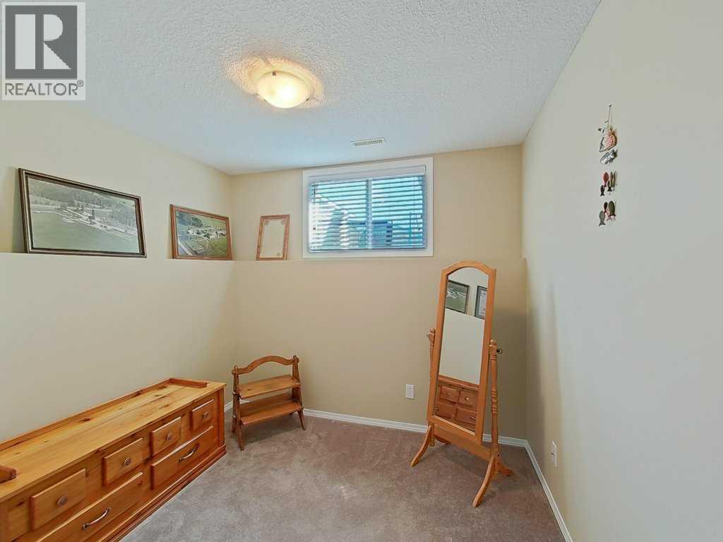 4519 45 Avenue Close Avenue Close - 22