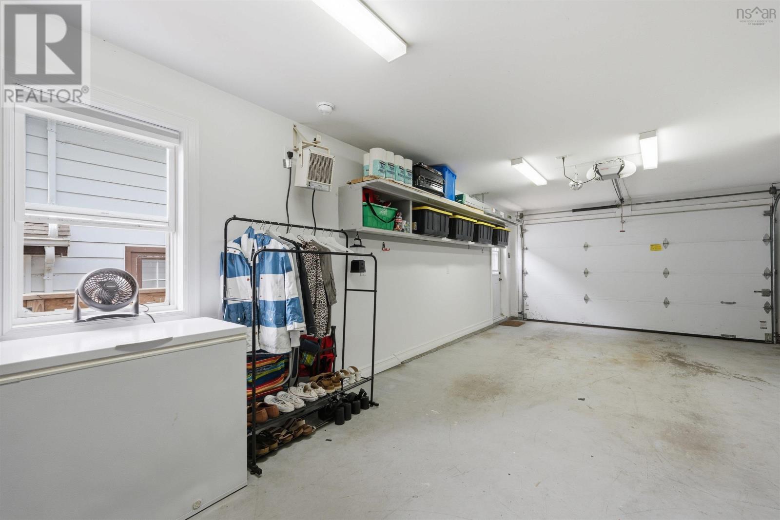 10 Carleton Street - 33