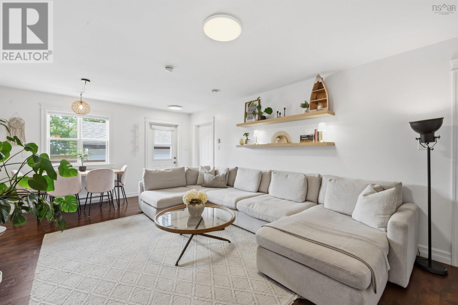 10 Carleton Street - 3
