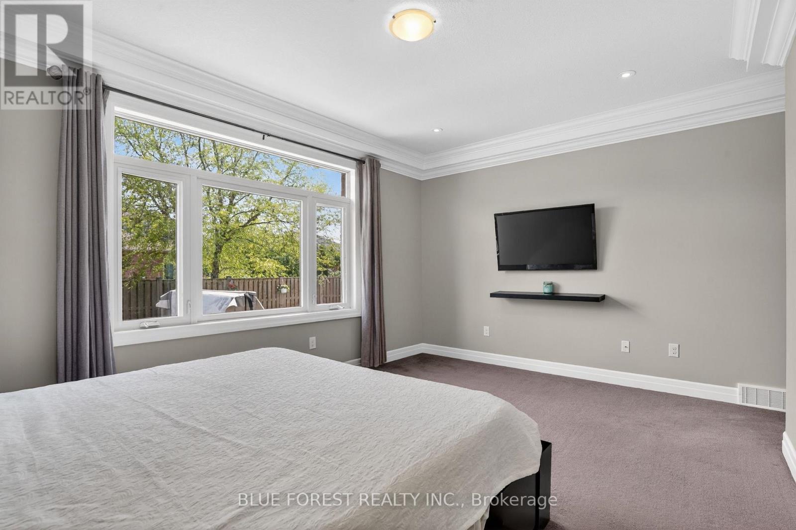 14 THAMES SPRINGS CRESCENT - 14