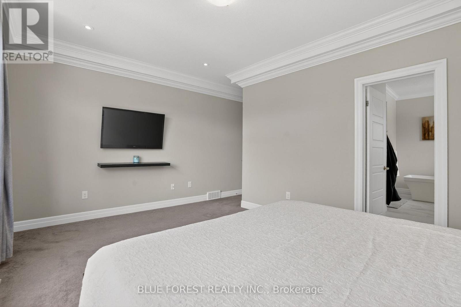 14 THAMES SPRINGS CRESCENT - 19