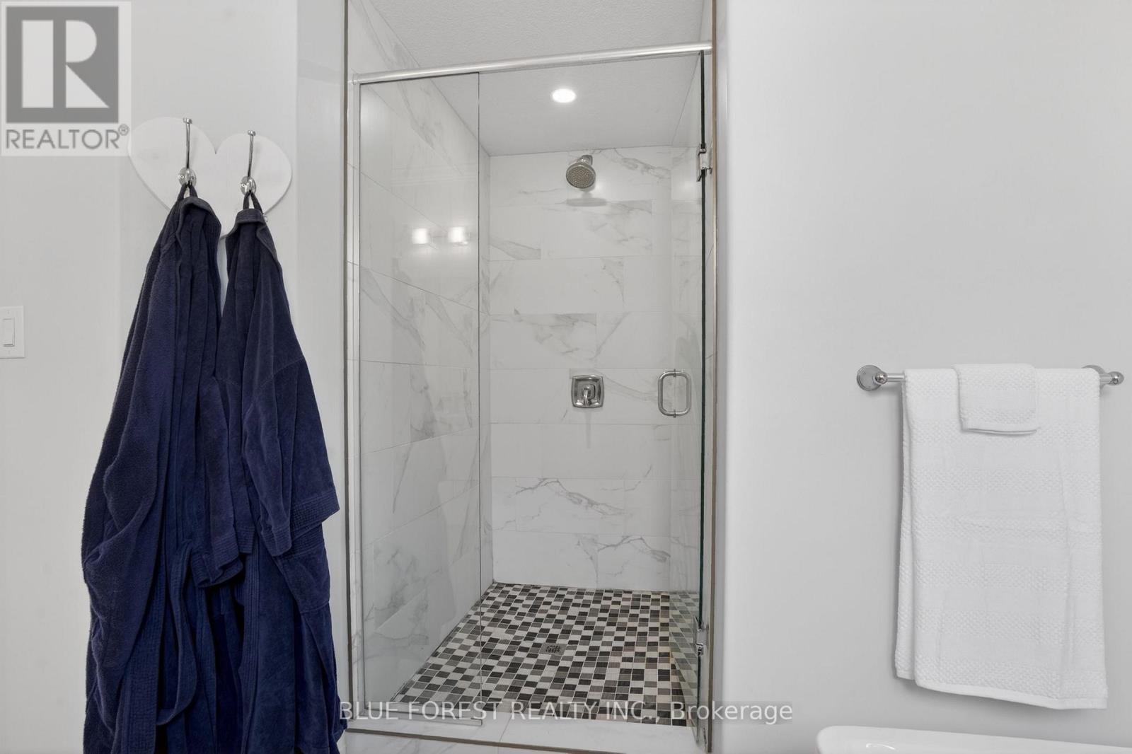 14 THAMES SPRINGS CRESCENT - 23