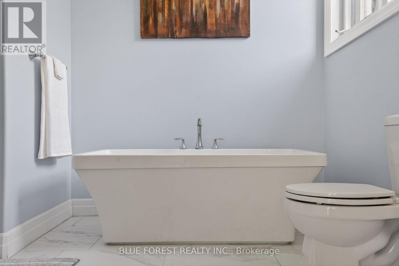 14 THAMES SPRINGS CRESCENT - 24