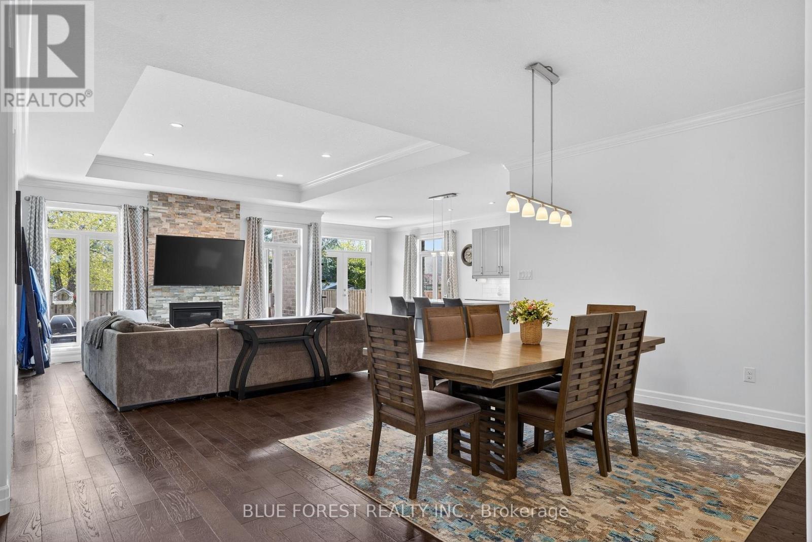 14 THAMES SPRINGS CRESCENT - 3