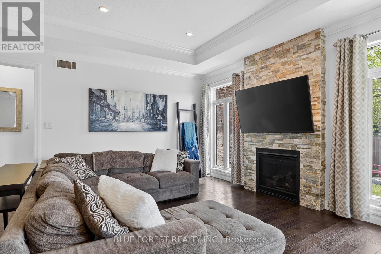 14 THAMES SPRINGS CRESCENT - 6
