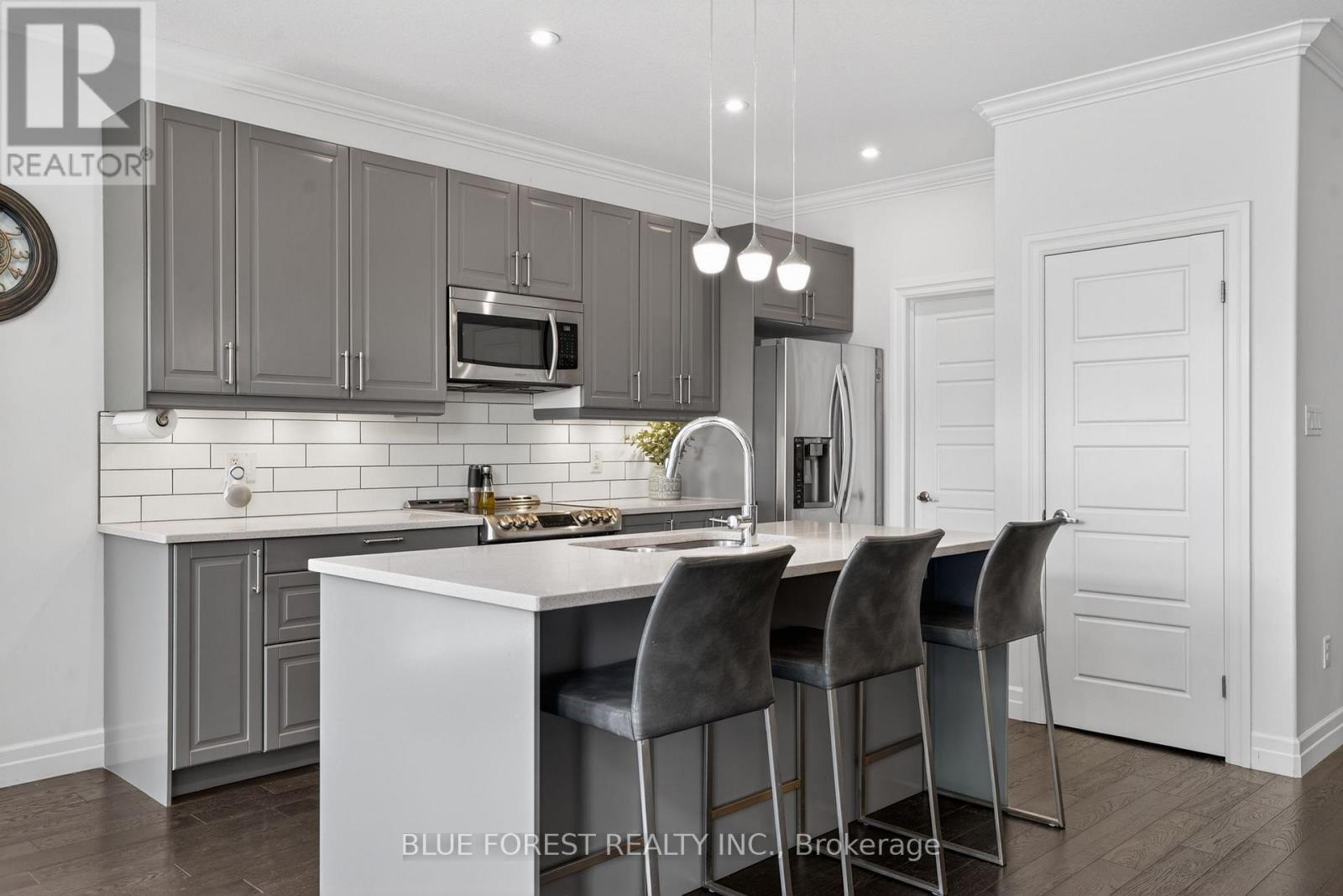 14 THAMES SPRINGS CRESCENT - 9