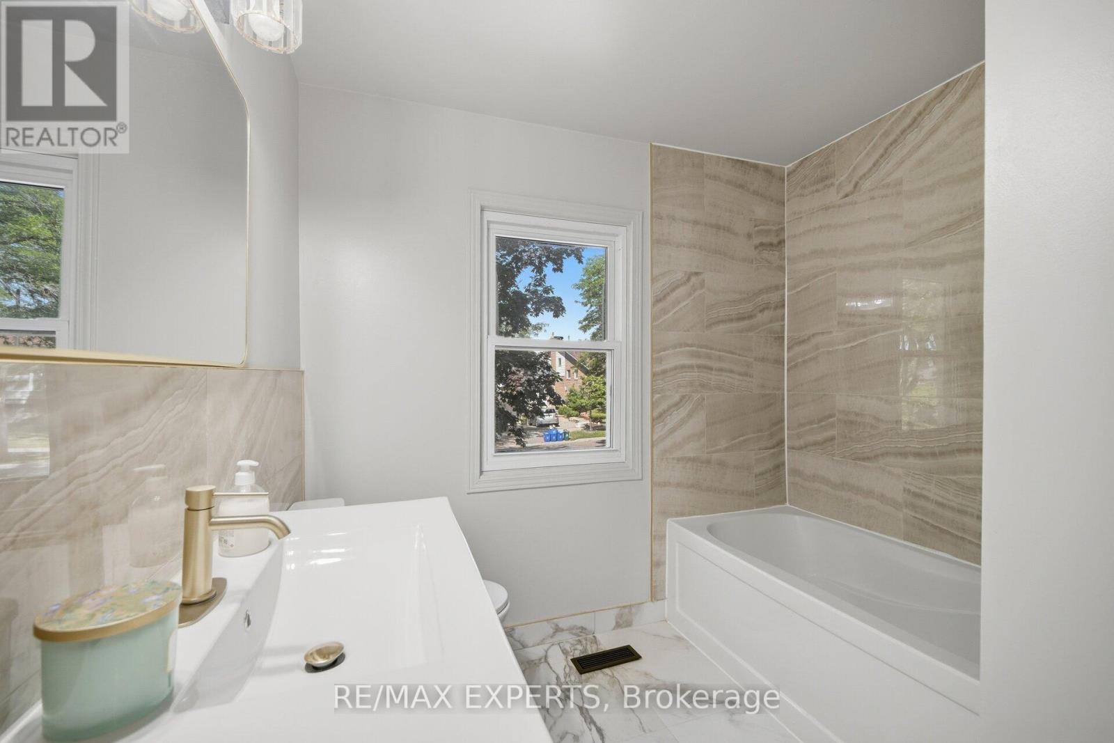 103 GUTHRIE CRESCENT - 25