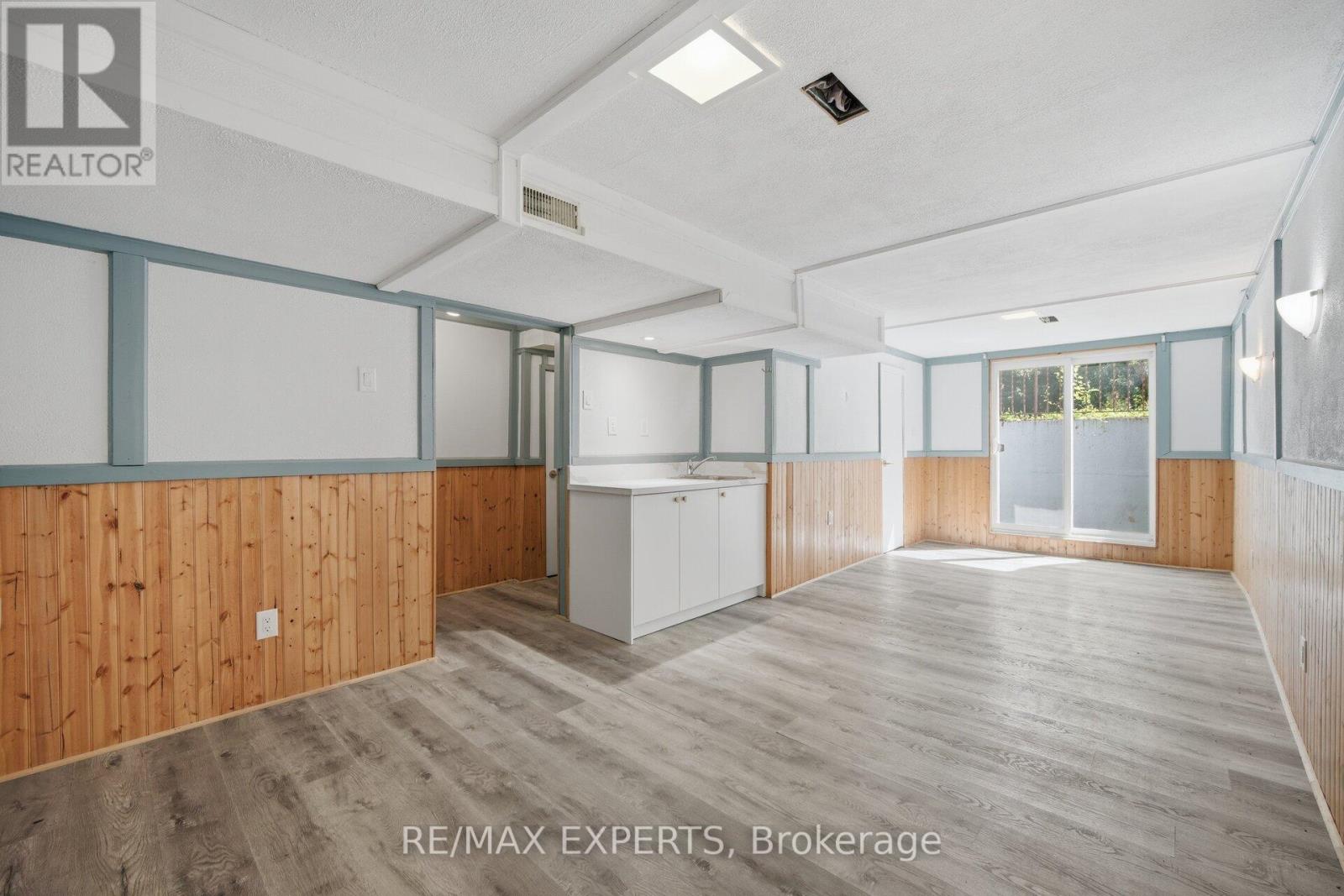 103 GUTHRIE CRESCENT - 28