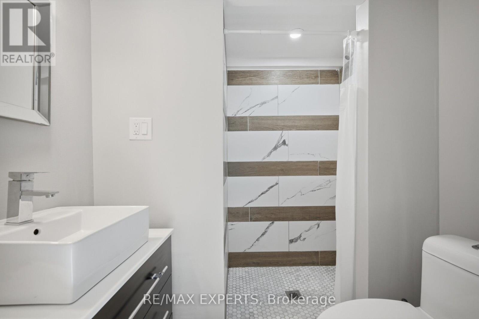 103 GUTHRIE CRESCENT - 33