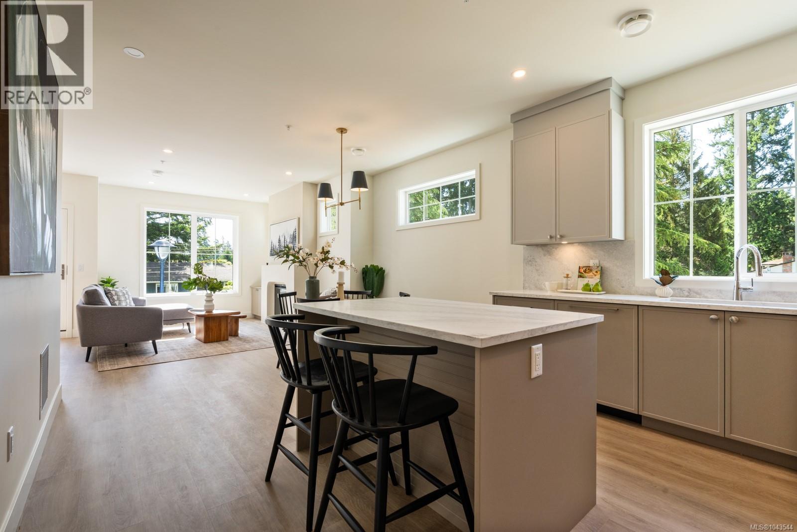 #206 2770 Vantilburg Cres - 10