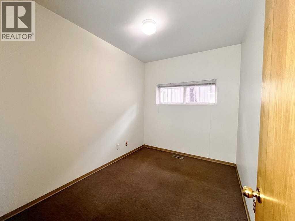 4131 Bow Trail Southwest - Photo 18