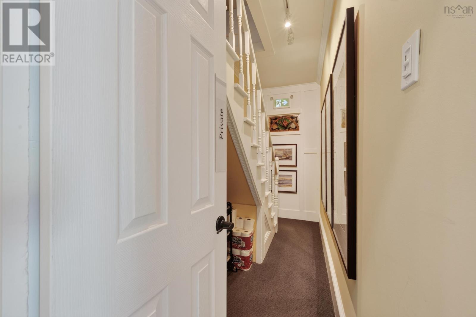 83 Whitney Avenue - Image 45