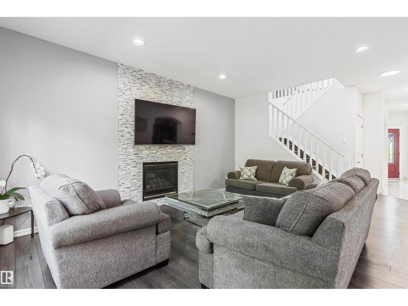1075 MCKINNEY GR NW - 10