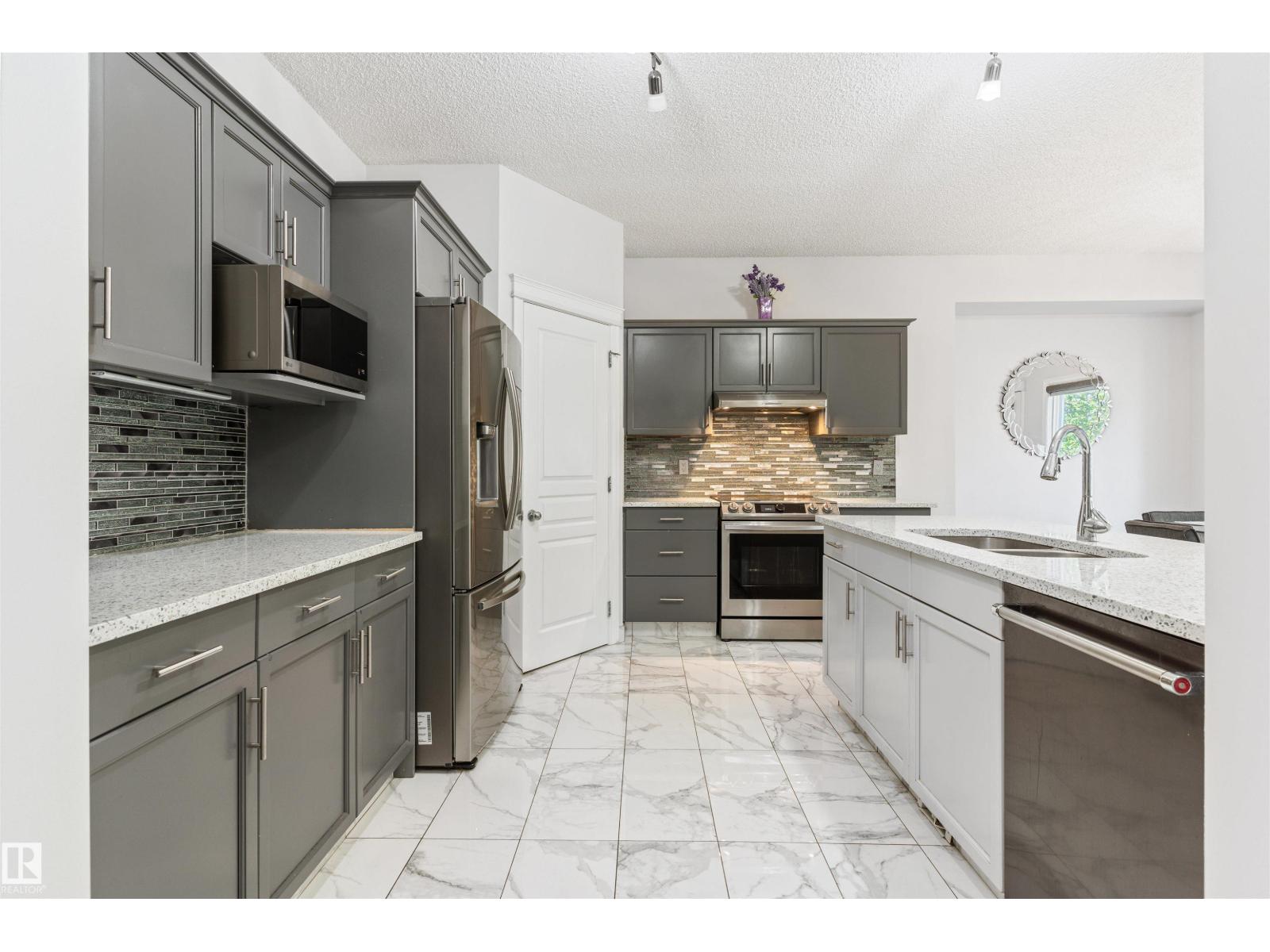 1075 MCKINNEY GR NW - 16