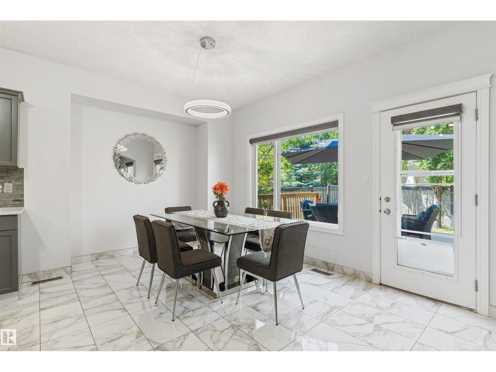 1075 MCKINNEY GR NW - 19
