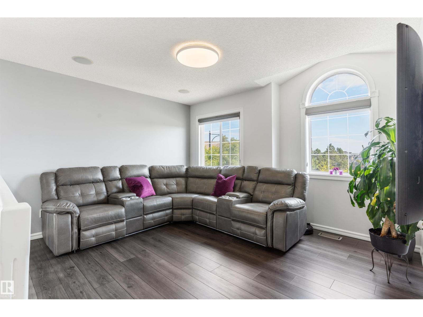 1075 MCKINNEY GR NW - 26