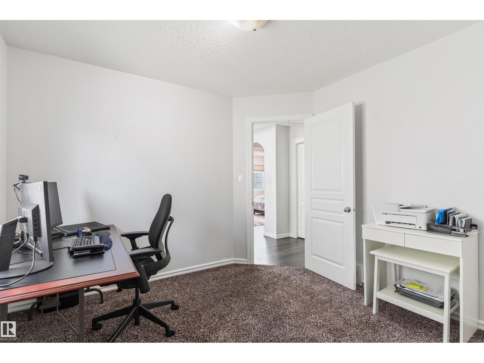 1075 MCKINNEY GR NW - 34