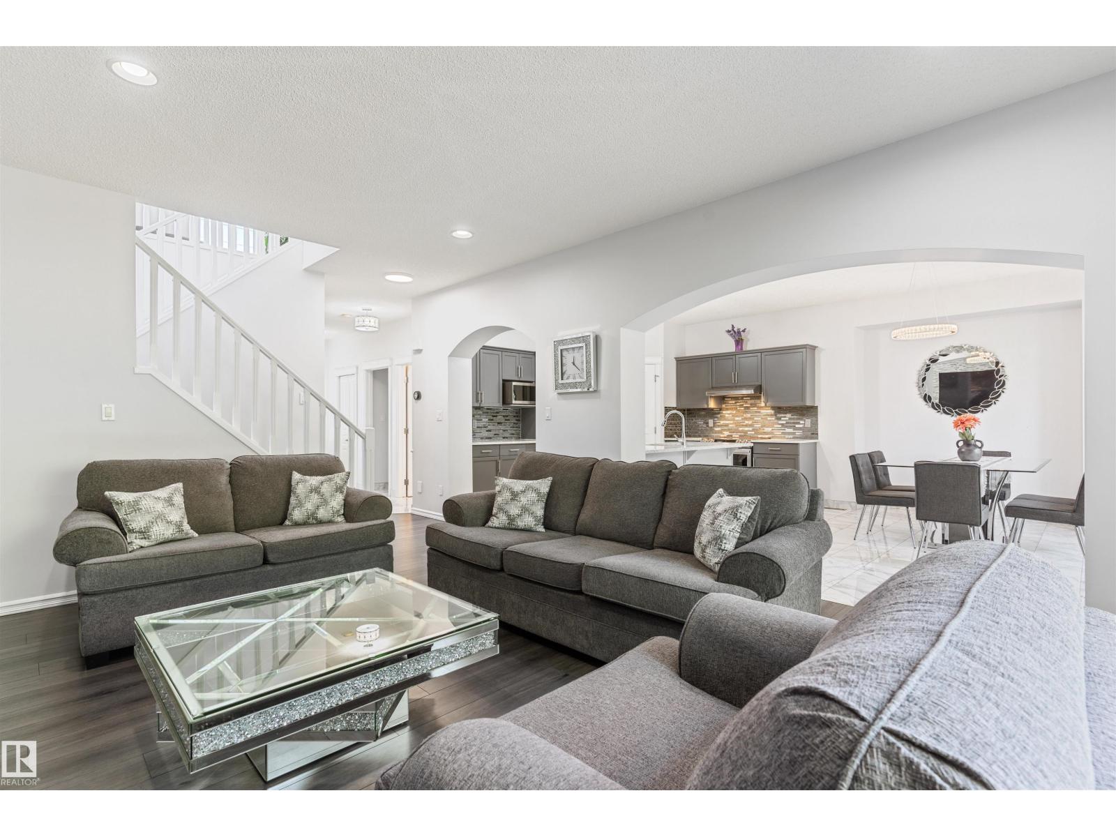 1075 MCKINNEY GR NW - 8