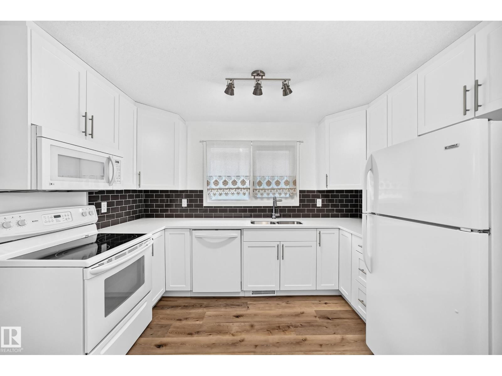 4211 135 AV NW - 11