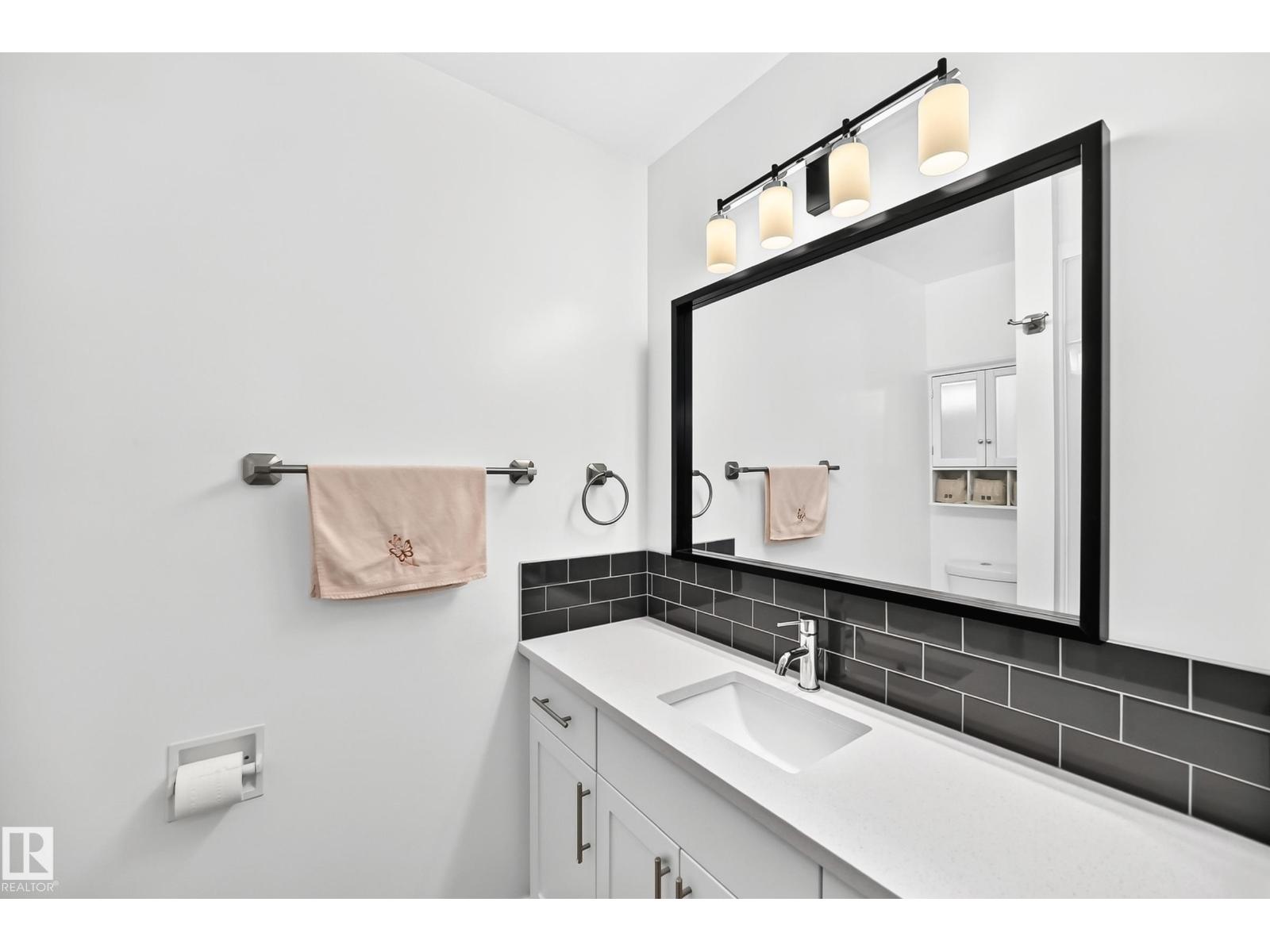4211 135 AV NW - 20