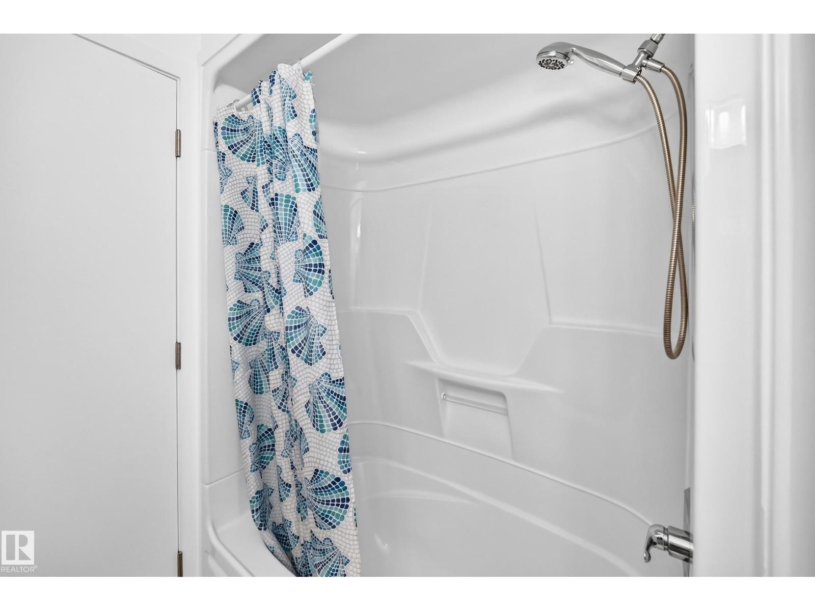 4211 135 AV NW - 22