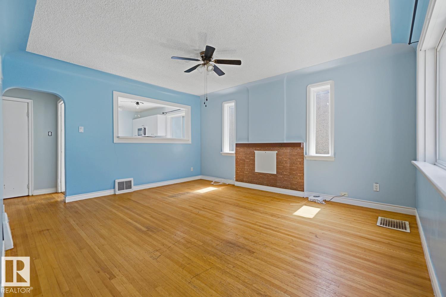 12119 95A ST NW - 2