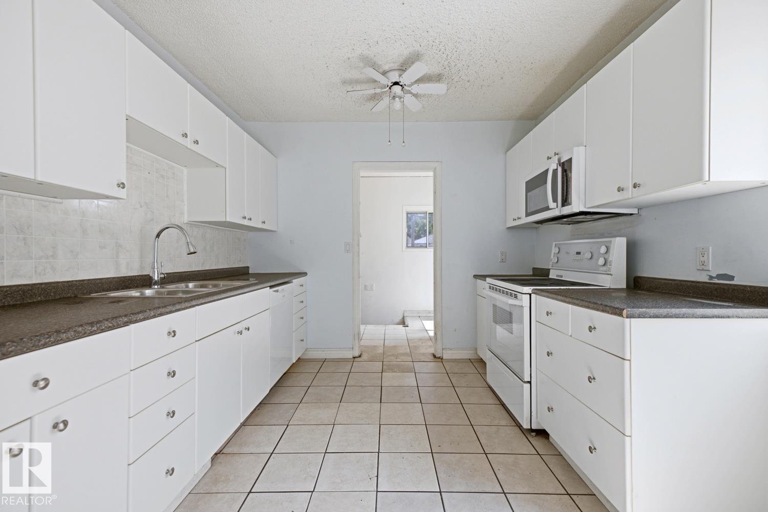 12119 95A ST NW - 8