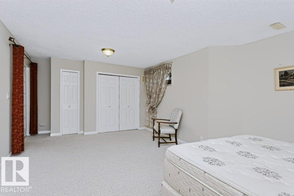 #18 9420 172 ST NW - 26