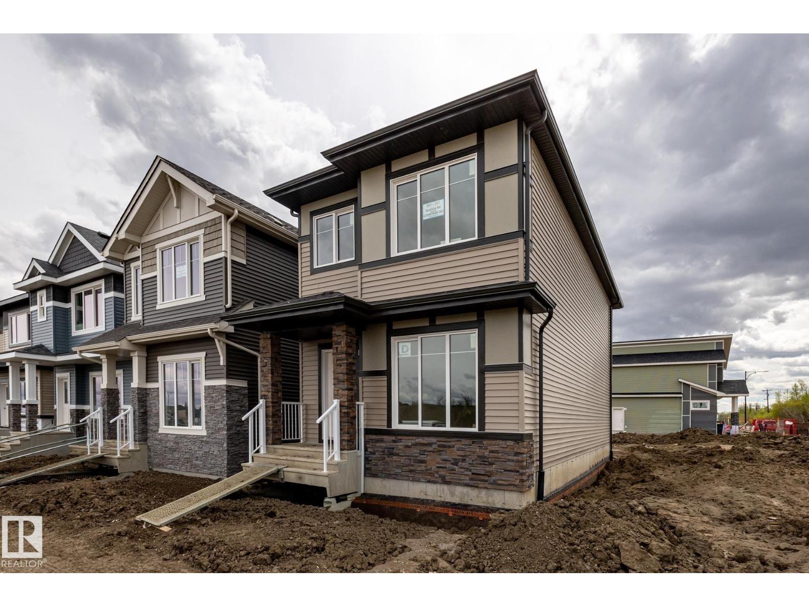 207 157 AV NE - 1