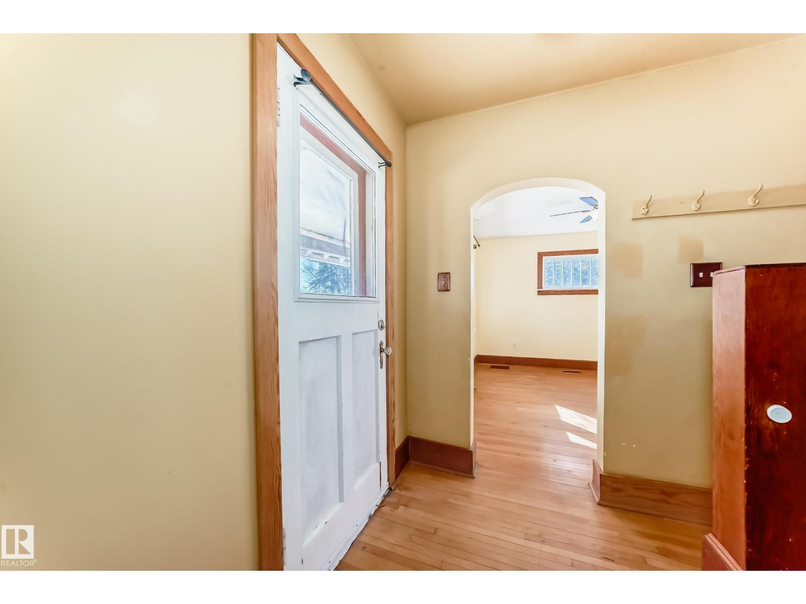 449 JENNIFER HEIL WY - 24