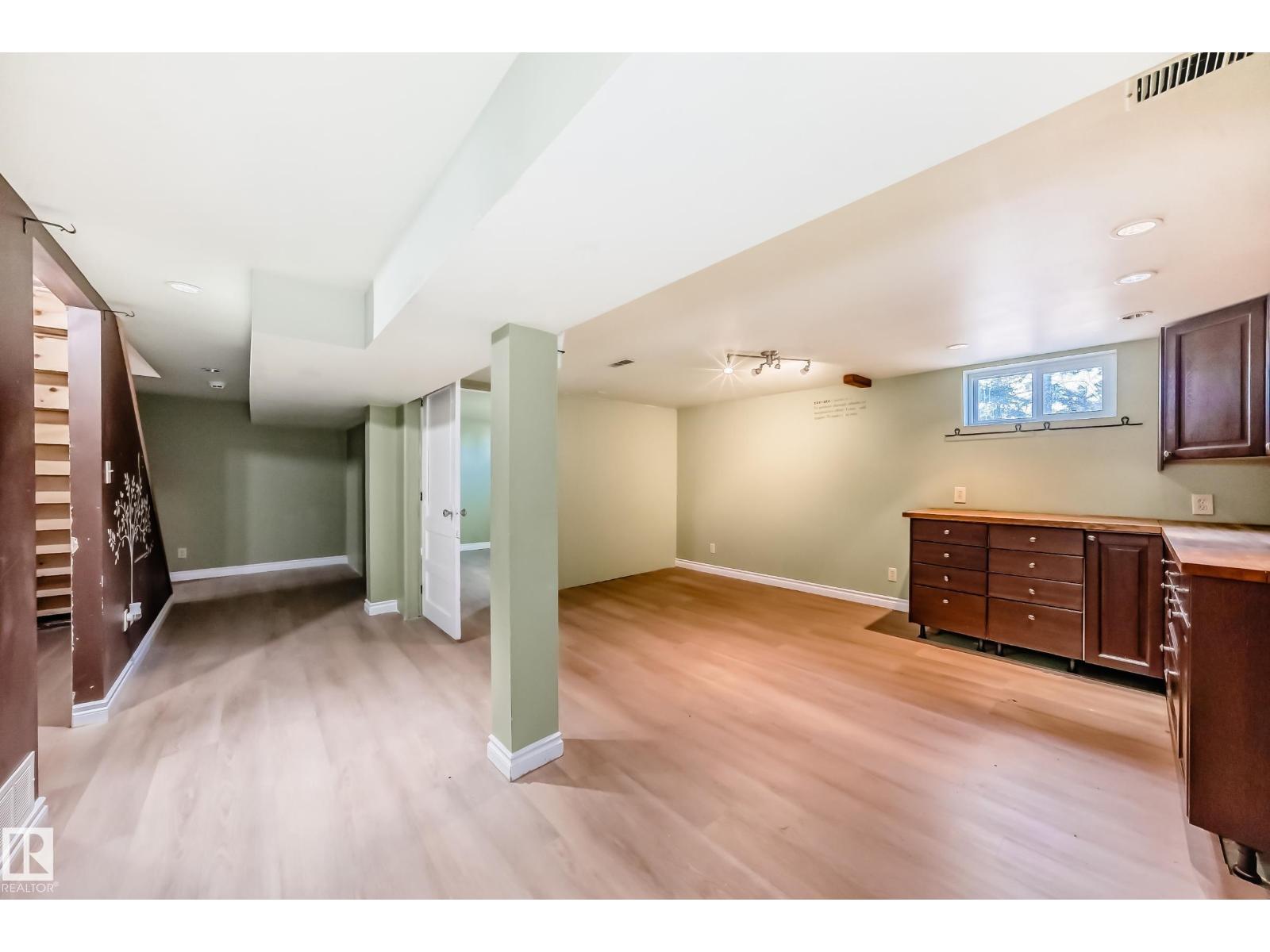 449 JENNIFER HEIL WY - 38
