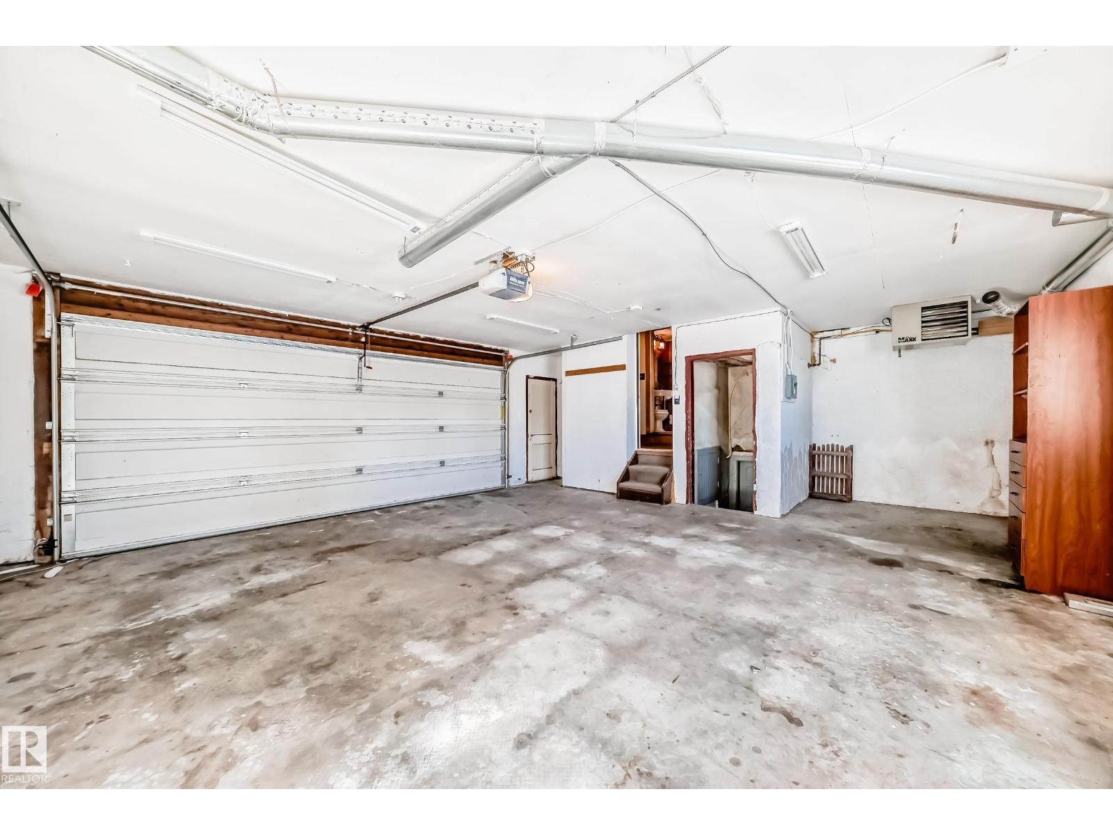 449 JENNIFER HEIL WY - 50
