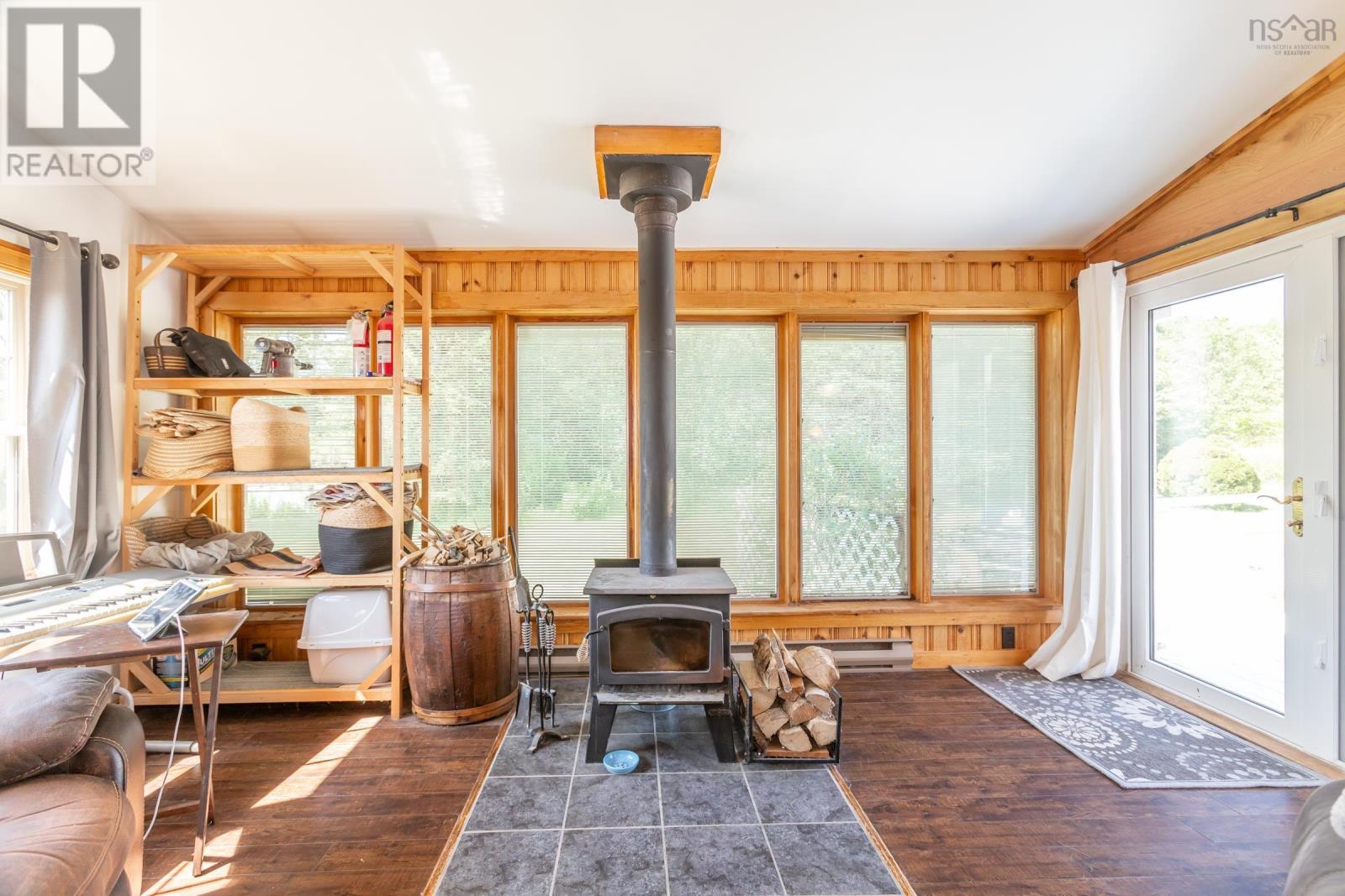 3327 Clementsvale Road - 21
