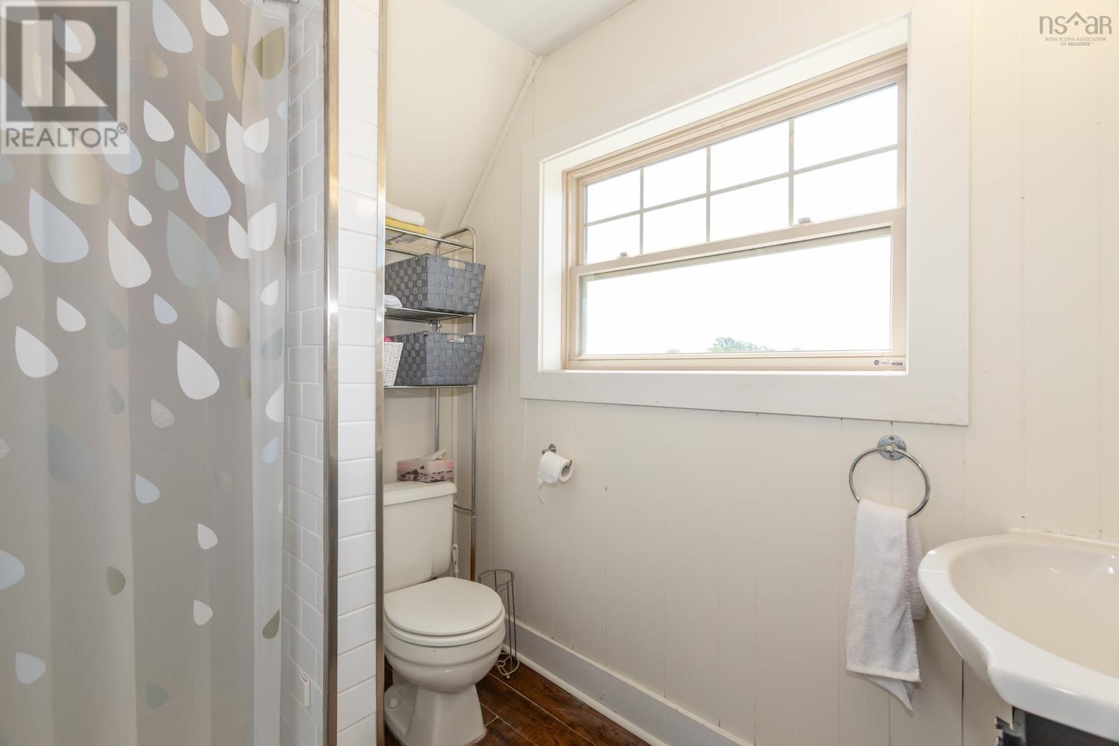 3327 Clementsvale Road - 36