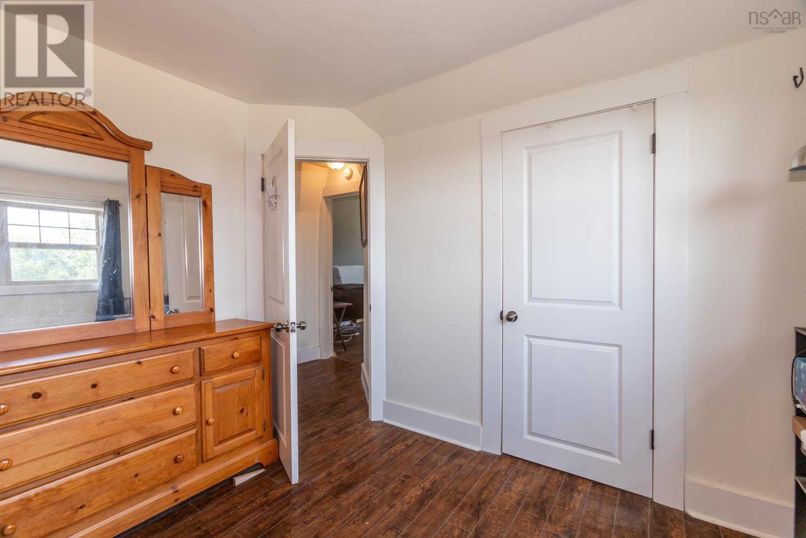 3327 Clementsvale Road - 38