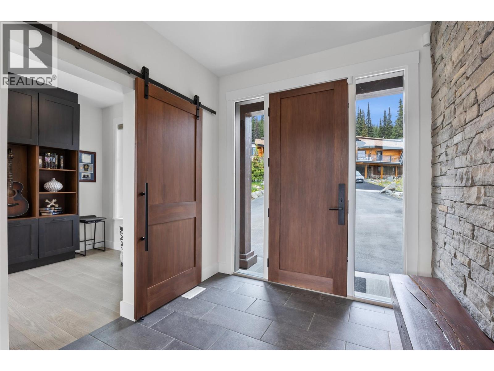 5325 Lookout Ridge Drive, Sun Peaks — photo 3