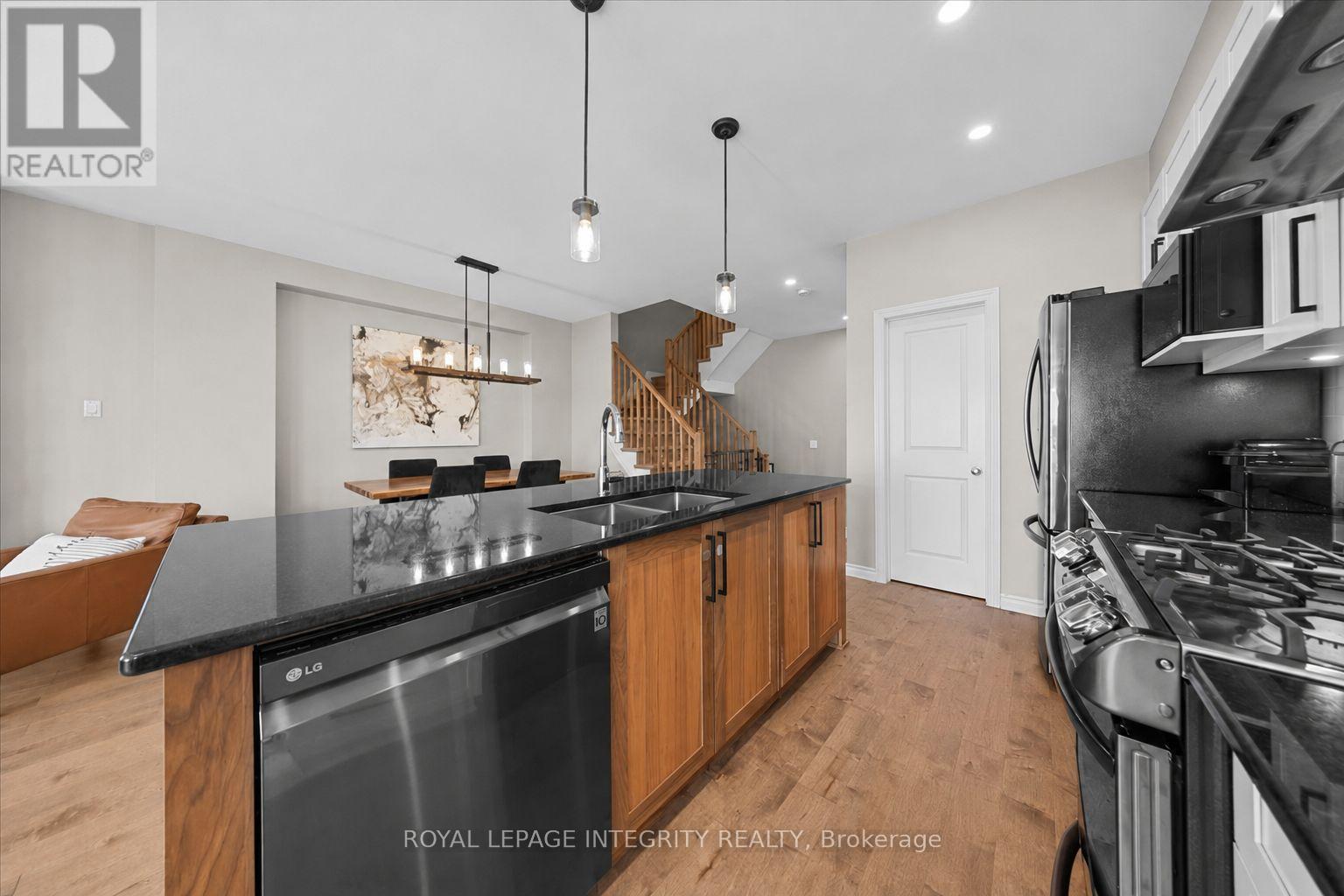 715 CAP DIAMANT WAY - 9