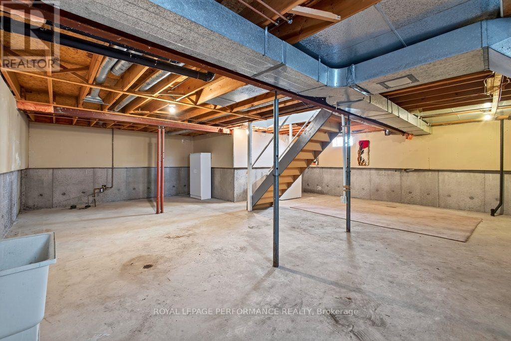 14 BIRKETT STREET - 36