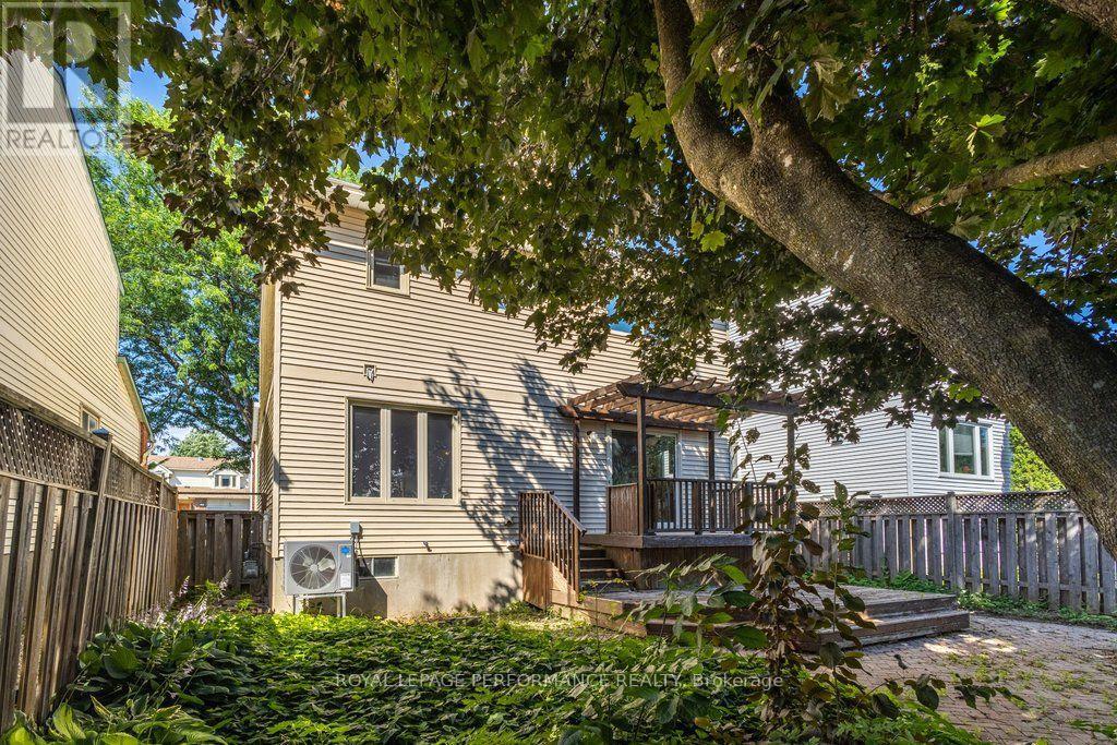 14 BIRKETT STREET - 42