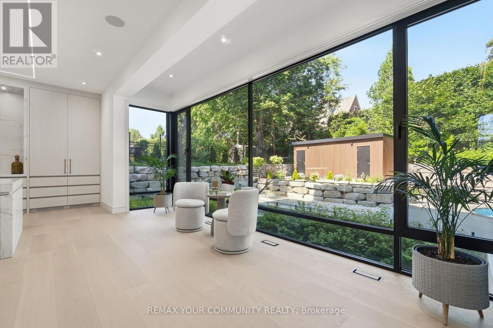 35 RIVERSIDE BOULEVARD - 15