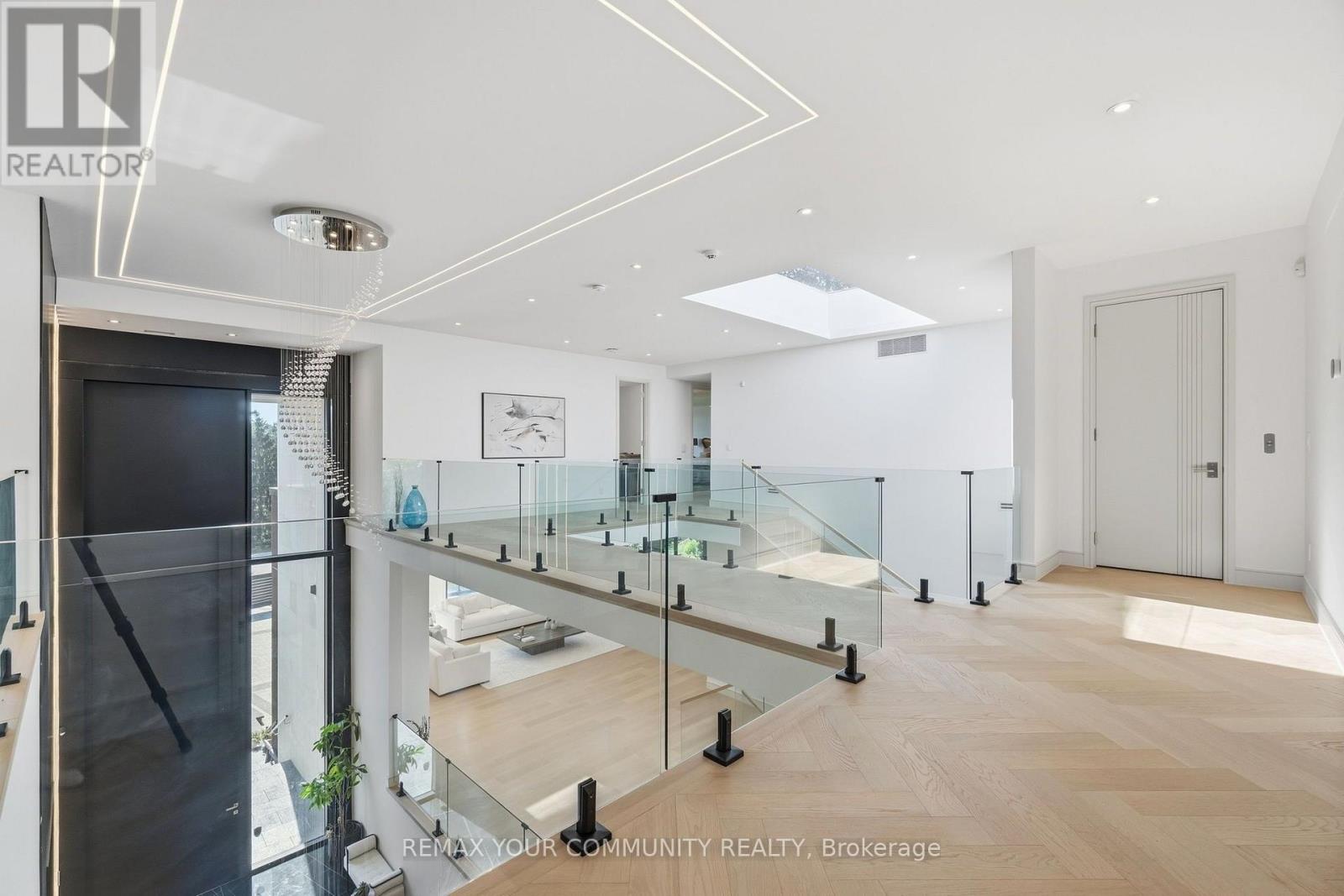 35 RIVERSIDE BOULEVARD - 20