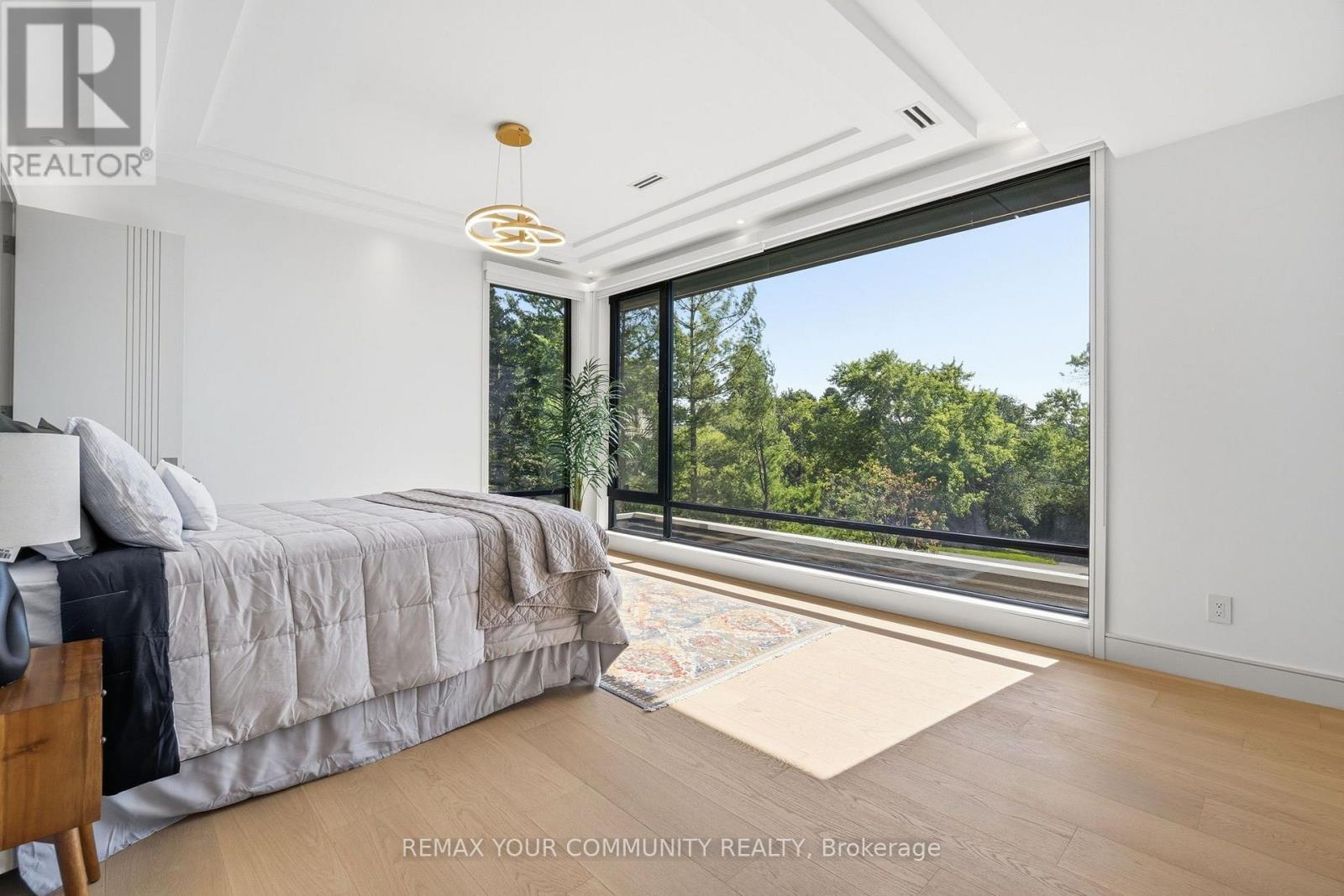 35 RIVERSIDE BOULEVARD - 28