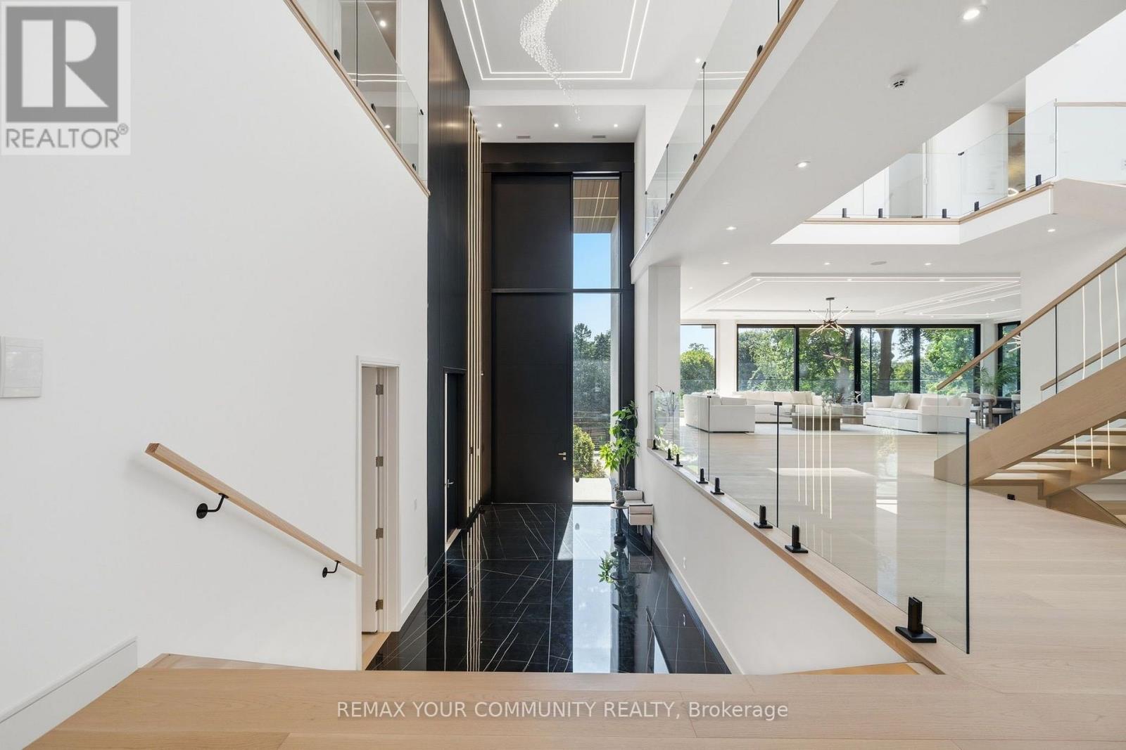 35 RIVERSIDE BOULEVARD - 5