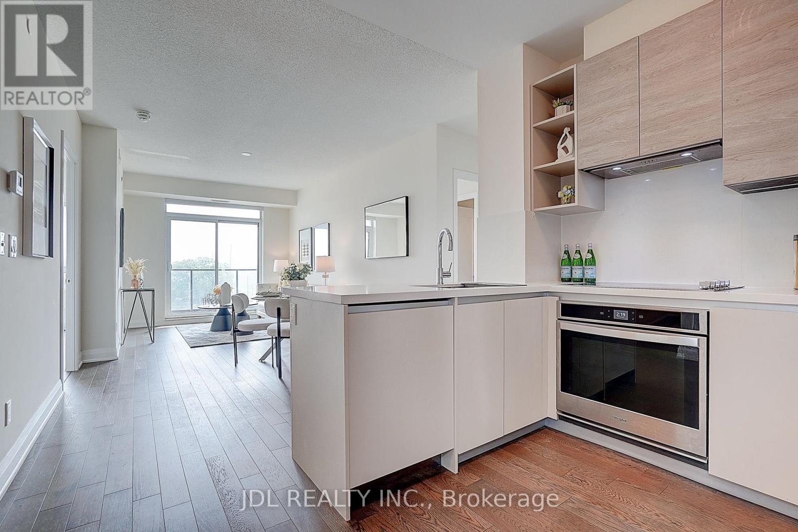 #303 398 HIGHWAY 7 STREET E - 12