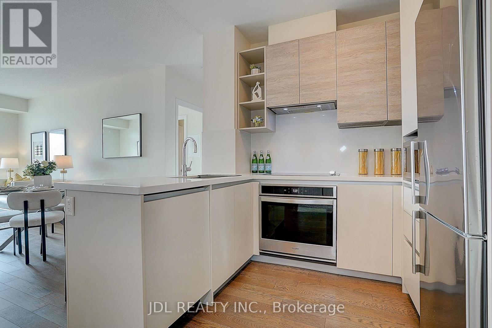 #303 398 HIGHWAY 7 STREET E - 13